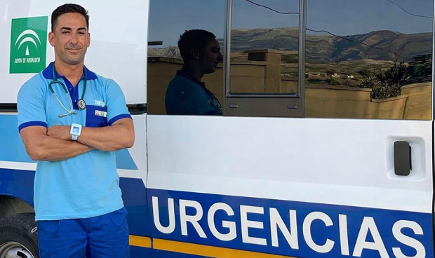 Descubre la historia de superación de Moisés Amores: una larga formación con el objetivo de especializarse en Psiquiatría