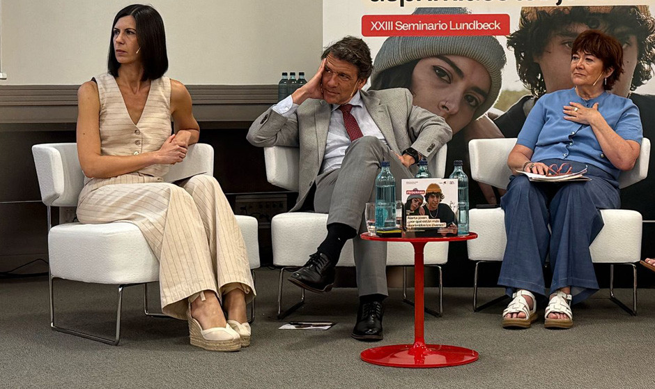 Soledad no deseada y RRSS centran la crisis de salud mental en los jóvenes