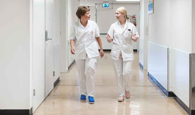 Solo una CCAA cuenta con enfermeras contratadas de todas las especialidades