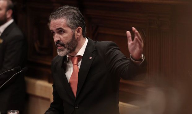 Sumar retira su firma de la Ley ELA que había registrado con el PSOE para mantener su cupo de presentación de otras Proposiciones de Ley