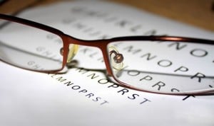 Stanford trabaja en unas revolucionarias gafas para la presbicia