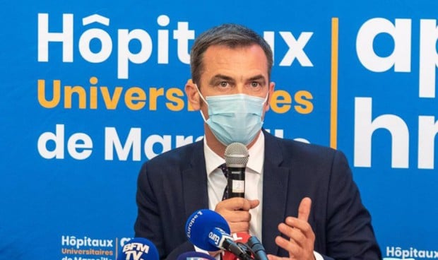 Suspendidos 3.000 sanitarios por no vacunarse contra el Covid en Francia