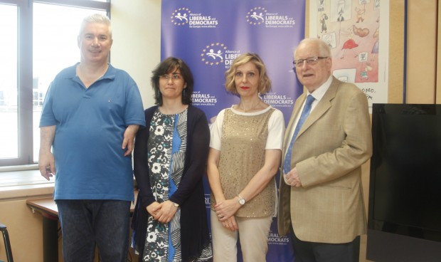 Talidomida: la 'tercera vía' de las víctimas para que Grünenthal pague