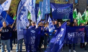 Técnicos "pararán" la sanidad catalana por derechos de carrera y salario