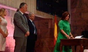 Teresa Cruz toma posesión del cargo de consejera de Sanidad de Canarias