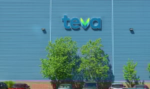 Teva se defiende ante el belicismo israelí que provoca protestas en España