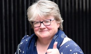 Thérèse Coffey, la ministra que tratará de resucitar la sanidad británica