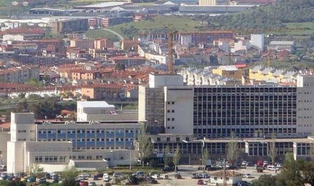 Torres García, jefe de Servicio Medicina Interna del Hospital de Plasencia