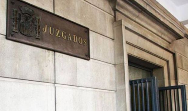 Tres condenados por amenazar con “rajar” y agredir a un equipo médico 