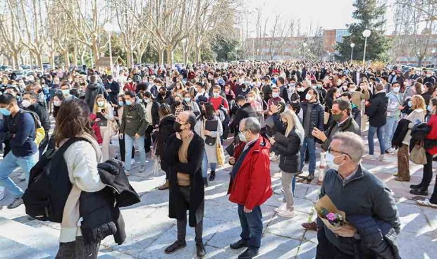 Tres 'favoritas' del MIR siguen con plazas antes de acabar la primera ronda