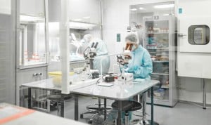 Tres hospitales de Madrid interconectan sus laboratorios vía online