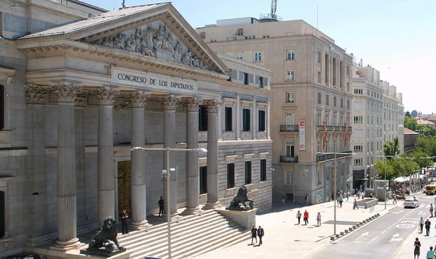 El CGE aseguró que Sanidad le había prometido valorar su inclusión en la Comisión Técnica del Plan. Ahora Sanidad anuncia posibles cambios en la estructura organizativa
