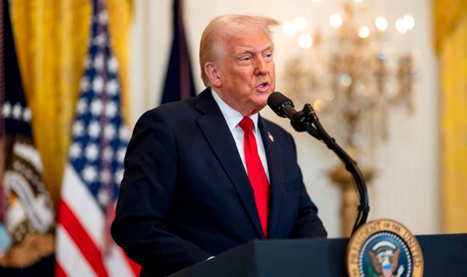 Donald Trump exige a 17 farmacéuticas que rebajen el precio de los medicamentos.