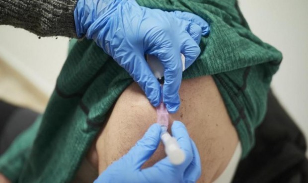 Un 30% de la población española ya tiene pauta completa de vacunación Covid