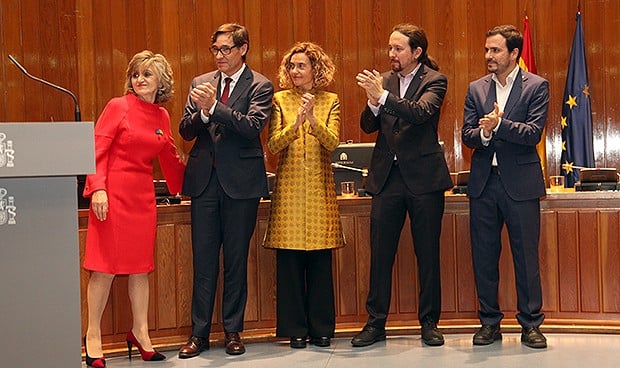 Un 'adiós' hasta la bandera con sentimientos a flor de piel