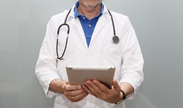 Condenado a un año y siete meses de prisión un falso médico que ejerció casi dos años