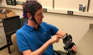 Un aparato de control cerebral mejora la movilidad de pacientes con ictus