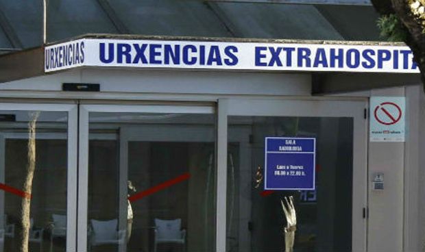 Un brutal empujón le rompe las gafas y causa la baja de una sanitaria