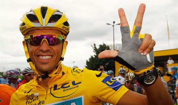 Un comentario sobre osteopatía de Alberto Contador indigna a los 'fisios'