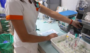 Un estudio dice que 1 de cada 10 sanitarios se 'escaquea' de tareas físicas