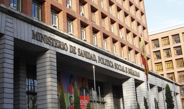 El Ministerio de Sanidad no considera una opción rentable llevar a cabo un cribado en cáncer de pulmón en el SNS