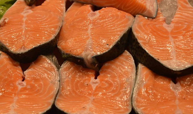 Un estudio liga el consumo de pescado y marisco con riesgo de padecer ELA