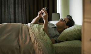 Un estudio remarca que el teléfono móvil causa pérdida de sueño y ansiedad 