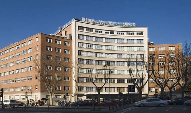 Un hospital de referencia en la sanidad da el salto a las RRSS