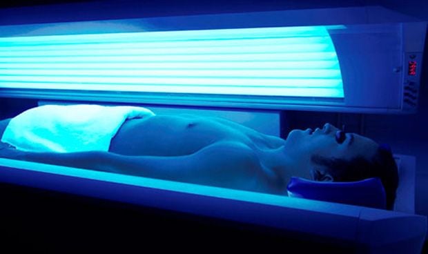 Un libro desmonta bulos sobre la piel basándose en la ciencia