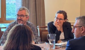 Javier Padilla y Mónica García reunidos con organizaciones de pacientes