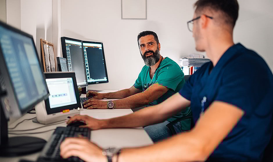 Un médico desencripta los 4 retos que se esconden tras cometer un error