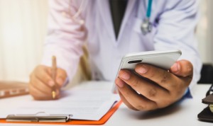 Un médico lidera el éxodo de Twitter a una nueva comunidad más respetuosa