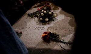 Un médico mediático, encargado de identificar los restos óseos de Franco 