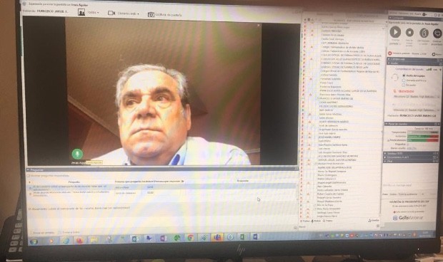 Un minuto de silencio en Farmacia por los compañeros fallecidos