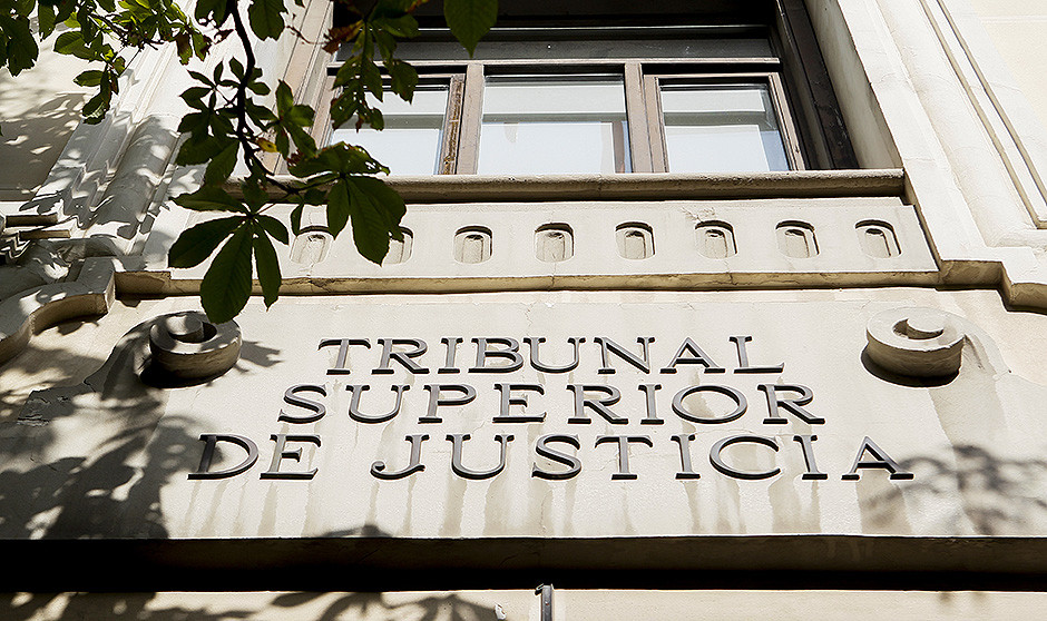 Las embajadas no pueden denegar el visado a médicos extranjeros sin pruebas