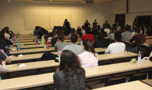 Un modelo de examen MIR se digitaliza para evitar que los aspirantes copien