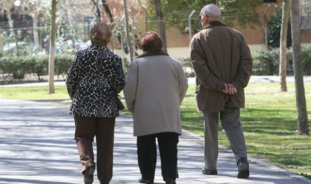 Un nuevo estudio 'reduce' la esperanza de vida de los españoles