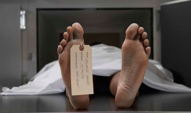 Un paciente despierta antes de su autopsia tras darle por muerto 3 médicos