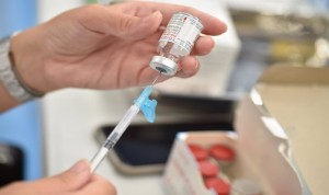 Éxito del 'mix' Moderna-Sanofi para vacunar a la vez de Covid y gripe
