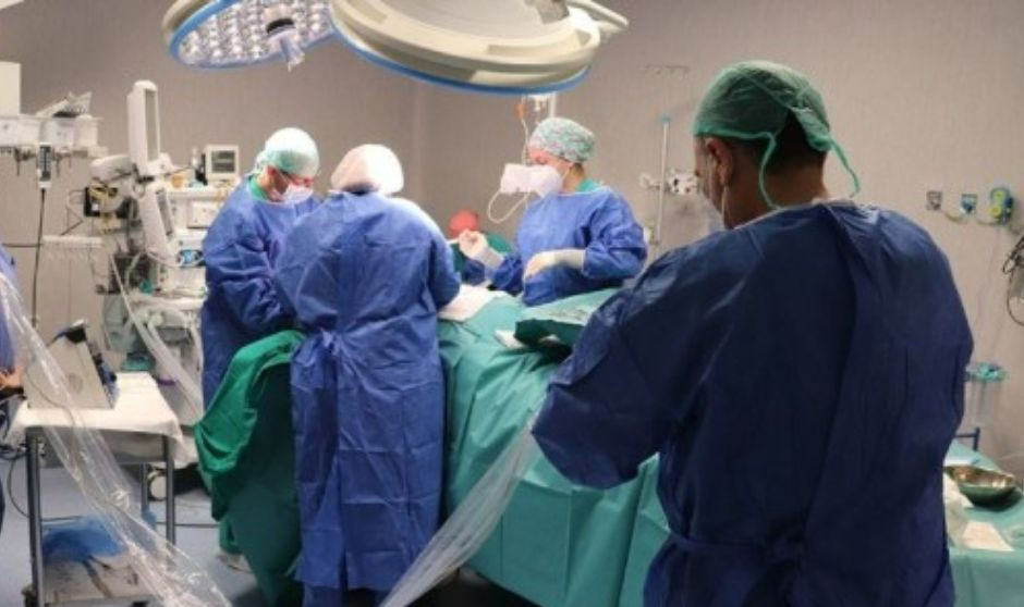 Un taller de "cocina médica" revoluciona la destreza quirúrgica estudiantil