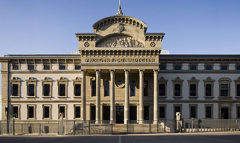 La libre movilidad de los médicos peligra en España: ¿Por qué?