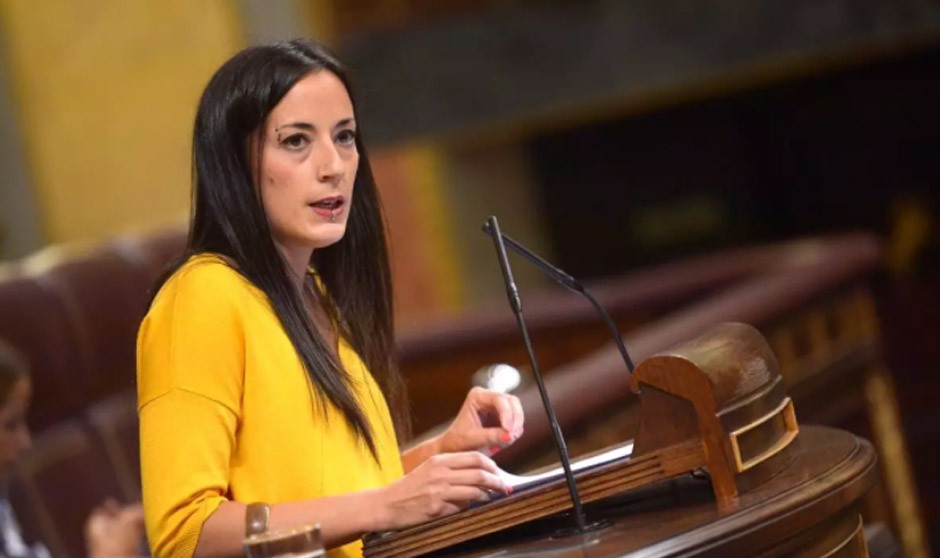 Una diputada de Podemos pide "menos promesas" para la sanidad