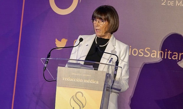 Mercedes Ferro Montiu, vicepresidenta de la Asociación Nacional de Directivos de Enfermería (ANDE), ha sido la ganadora de la categoría de Enfermería en los VI Premios Sanitarias.
