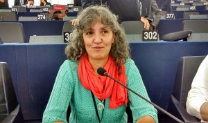 Una eurodiputada gallega se suma al movimiento antivacunas