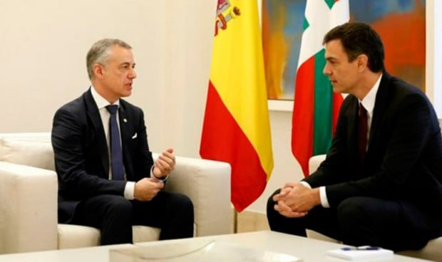 Urkullu y Pedro Sánchez en una reunión para valorar la relación entre ambos Gobiernos