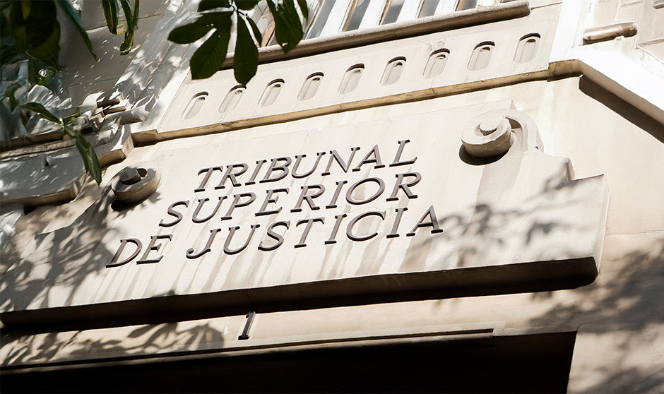 Una lesión de muñeca no impide trabajar en Enfermería: "No se cargan pesos"