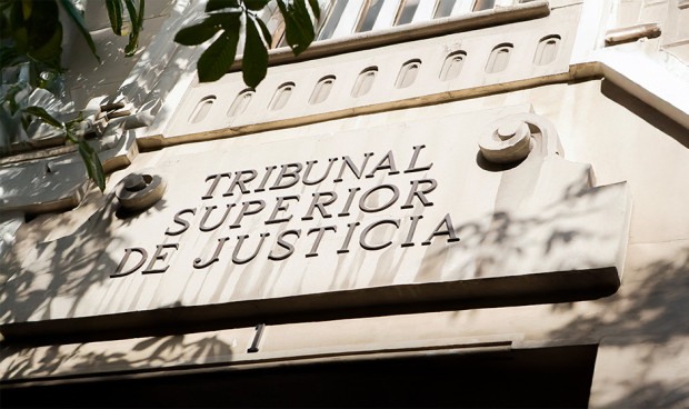 Una lesión de muñeca no impide trabajar en Enfermería: "No se cargan pesos"