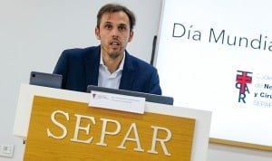 Carlos Rábade, de Separ, recalca que España necesita un teléfono de ayuda para los fumadores que quieran dejar el consumo del tabaco