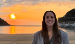 Sandra Pérez, una especialista que acaba de terminar el MIR, habla de la dificultad de encontrar un contrato estable en la pública.