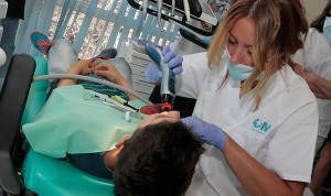 Un estudio español marca en 0,48 puntos sobre el PIB el gasto que supondría añadir la Salud Bucodental a la cartera de servicios del SNS